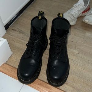 COPY - Dr. Martens
